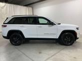 Thumbnail of 2024 Bright White Clearcoat Jeep Grand Cherokee