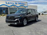 Photo of 2025 Crystal Black Pearl Honda Pilot