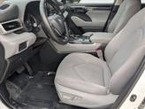 Thumbnail of 2020 Blizzard Pearl Toyota Highlander