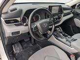 Thumbnail of 2020 Blizzard Pearl Toyota Highlander