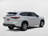 Thumbnail of 2020 Blizzard Pearl Toyota Highlander