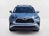 Thumbnail of 2022 Moon Dust Toyota Highlander