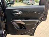 Thumbnail of 2019 Diamond Black Jeep Cherokee