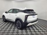 Thumbnail of 2025 White Nissan Kicks