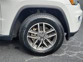 Thumbnail of 2020 Bright White Clearcoat Jeep Grand Cherokee