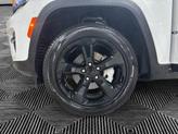 Thumbnail of 2023 Bright White Clearcoat Jeep Grand Cherokee