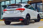 Thumbnail of 2022 Platinum White Pearl Honda HR-V