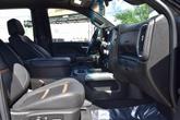Thumbnail of 2022 Onyx Black GMC Sierra 2500