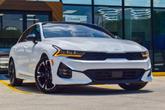 Thumbnail of 2022 Glacial White Pearl Kia K5