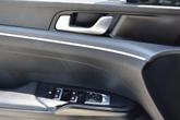 Thumbnail of 2022 Glacial White Pearl Kia K5