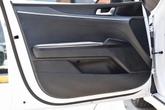 Thumbnail of 2022 Glacial White Pearl Kia K5
