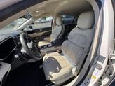 Thumbnail of 2019 White Platinum Lincoln Continental