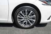 Thumbnail of 2019 Eminent White Pearl Lexus ES 350