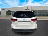 Thumbnail of 2019 Blizzard Pearl Toyota Highlander