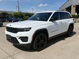 Thumbnail of 2023 Bright White Clearcoat Jeep Grand Cherokee