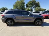 Thumbnail of 2019 Granite Crystal Metallic Clearcoat Jeep Grand Cherokee
