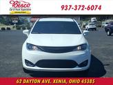 Thumbnail of 2018 Bright White Clearcoat Chrysler Pacifica