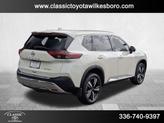 Thumbnail of 2023 Pearl White Tricoat Nissan Rogue