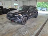 Photo of 2015 Brilliant Black Crystal Pearlcoat Jeep Cherokee