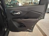 Thumbnail of 2015 Brilliant Black Crystal Pearlcoat Jeep Cherokee