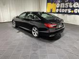 Thumbnail of 2018 Crystal Black Pearl Honda Accord