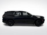 Thumbnail of 2024 Diamond Black Crystal Pearlcoat Jeep Grand Cherokee L