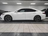 Thumbnail of 2019 Ultra White Lexus ES 350