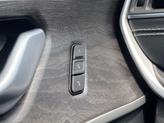 Thumbnail of 2022 Diamond Black Crystal Pearlcoat Jeep Grand Cherokee