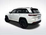 Thumbnail of 2023 Bright White Clearcoat Jeep Grand Cherokee
