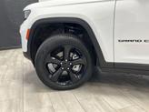 Thumbnail of 2023 Bright White Clearcoat Jeep Grand Cherokee
