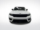 Thumbnail of 2023 Bright White Clearcoat Jeep Grand Cherokee