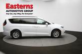 Thumbnail of 2022 Bright White Clearcoat Chrysler Pacifica
