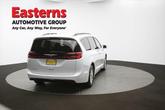 Thumbnail of 2022 Bright White Clearcoat Chrysler Pacifica