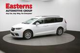 Thumbnail of 2022 Bright White Clearcoat Chrysler Pacifica