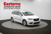 Thumbnail of 2022 Bright White Clearcoat Chrysler Pacifica