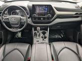 Thumbnail of 2022 Pear Toyota Highlander