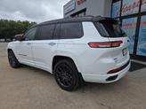 Thumbnail of 2025 Bright White Clear-Coat Exterior Paint Jeep Grand Cherokee