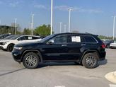 Thumbnail of 2021 Diamond Black Crystal Pearlcoat Jeep Grand Cherokee