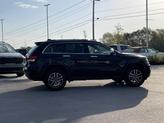 Thumbnail of 2021 Diamond Black Crystal Pearlcoat Jeep Grand Cherokee