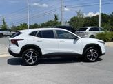 Thumbnail of 2025 Summit White Chevrolet Trax