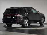 Thumbnail of 2025 Infinite Black Metallic Clearcoat Lincoln Aviator