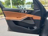 Thumbnail of 2023 Manhattan Green Metallic BMW X7