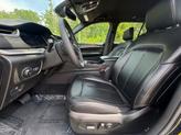 Thumbnail of 2024 Diamond Black Jeep Grand Cherokee