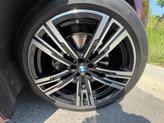 Thumbnail of 2024 Aventurin Red Metallic BMW 760