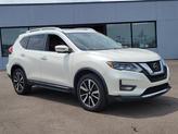 Thumbnail of 2018 White Nissan Rogue
