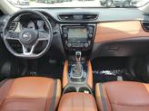 Thumbnail of 2018 White Nissan Rogue