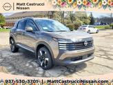 Thumbnail of 2025 Canyon Bronze M Nissan Kicks