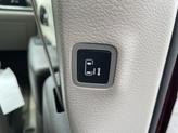 Thumbnail of 2020 Velvet Red Pearlcoat Chrysler Pacifica