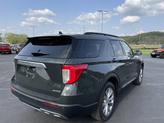 Thumbnail of 2022 Green Metallic Ford Explorer