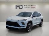 Thumbnail of 2025 White Frost Tricoat Buick Enclave